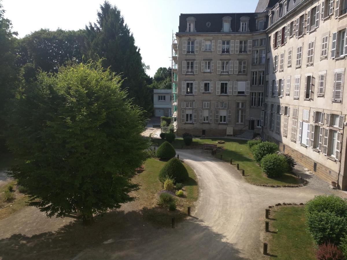 Le Geremoy Apartamento Vittel Exterior foto